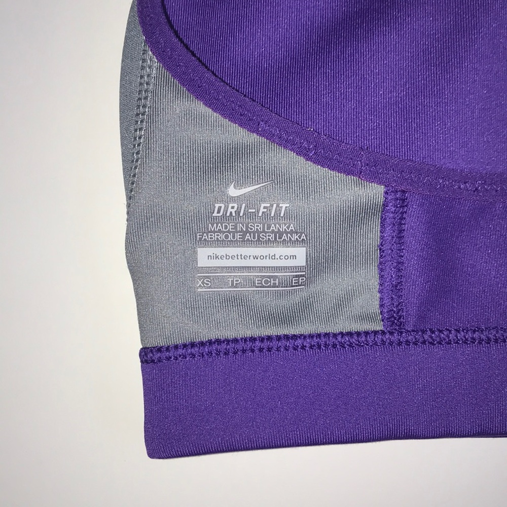 Nike Dri-Fit XS Sportsbra - Picture 3 of 4